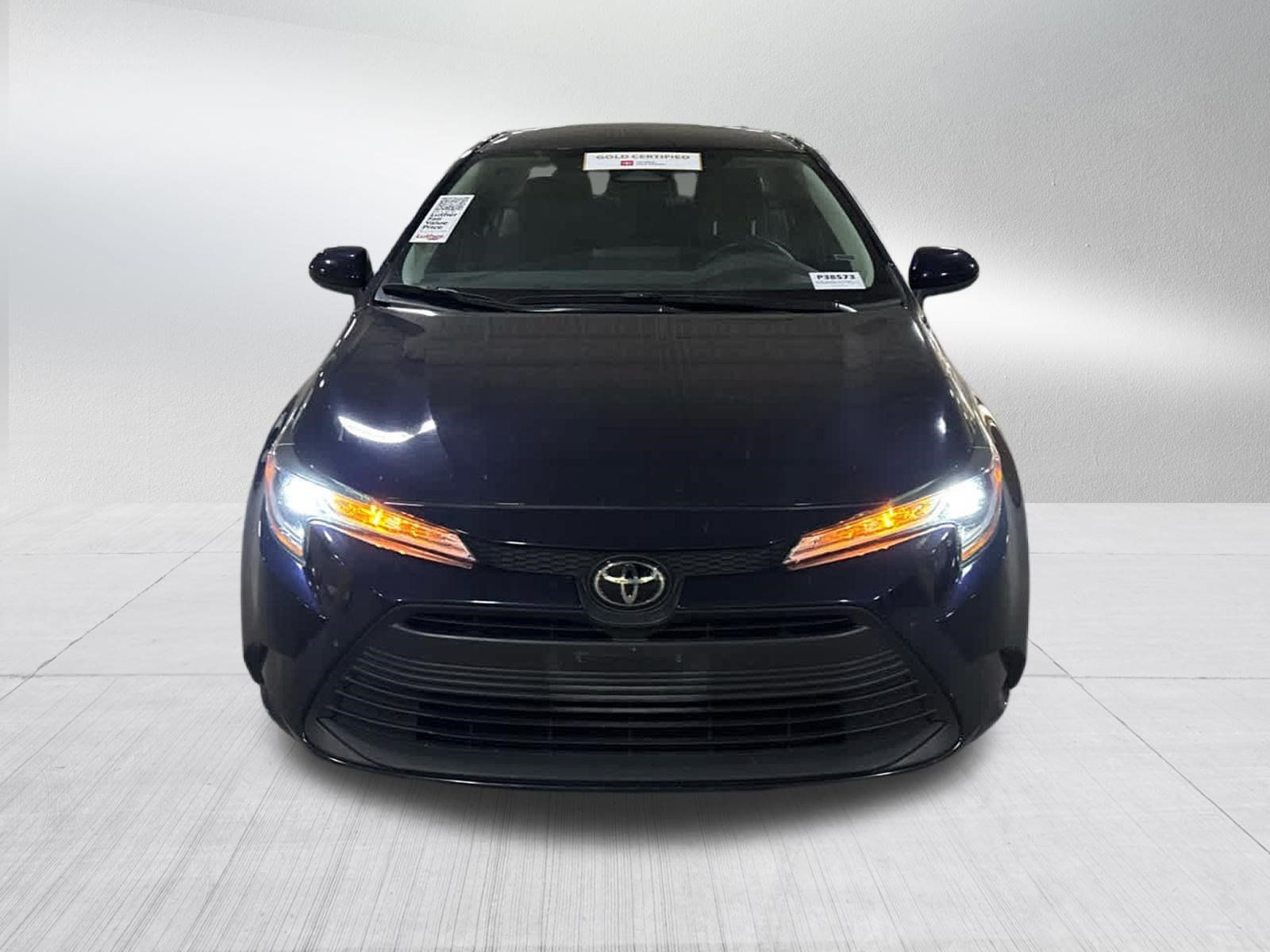 Used 2024 Toyota Corolla LE FWD image 2
