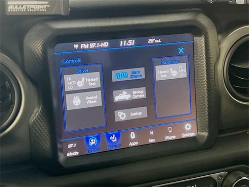 Used 2021 Jeep Gladiator Willys image 22