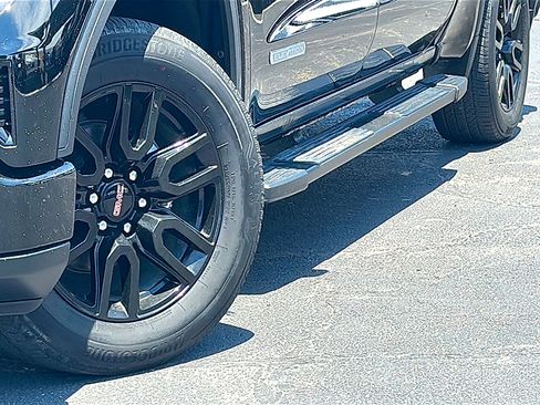 Used 2022 GMC Sierra 1500 Elevation w/ LPO, Elevation Black Package RWD image 3