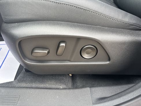 New 2026 Chevrolet Equinox LT w/ Convenience Package II image 15