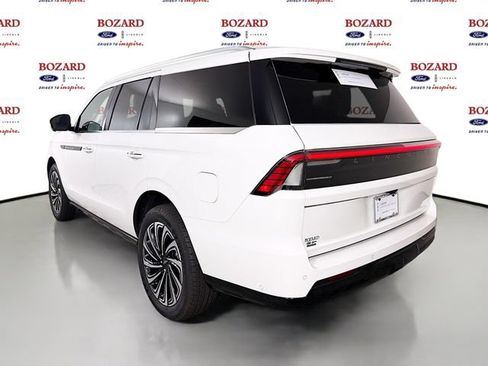 Certified 2025 Lincoln Navigator Black Label AWD/4WD image 6