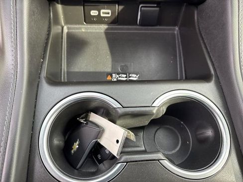 Used 2024 Chevrolet Tahoe Z71 w/ Z71 Off-Road Package image 20