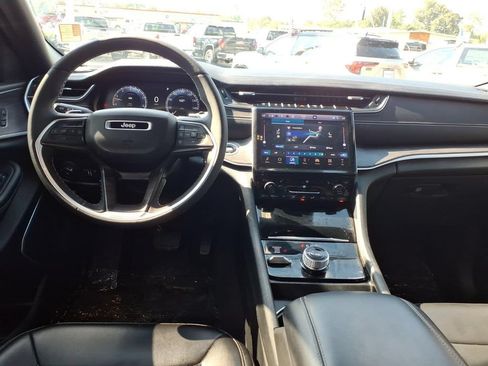 Used 2024 Jeep Grand Cherokee L Limited AWD/4WD image 21