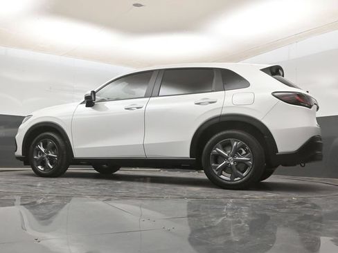 Used 2027 Honda HR-V LX image 13