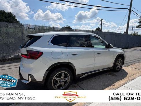 Used 2025 BMW X1 xDrive28i AWD/4WD image 5