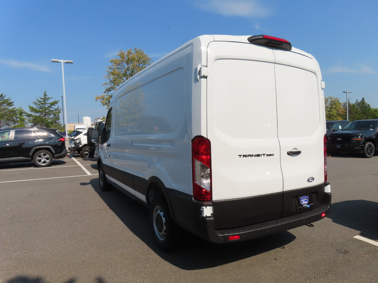New 2027 Ford Transit 250 148 Medium Roof RWD image 6