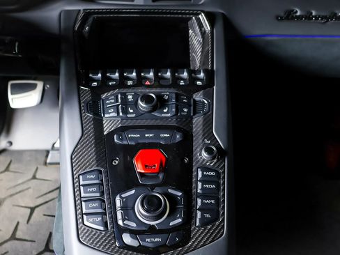 Used 2016 Lamborghini Aventador LP 750-4 Superveloce AWD/4WD image 21