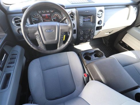 Used 2014 Ford F150 XLT w/ XLT Chrome Package image 4