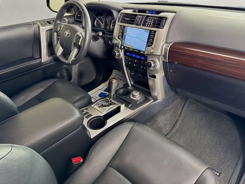 Used 2022 Toyota 4Runner Limited AWD/4WD image 35