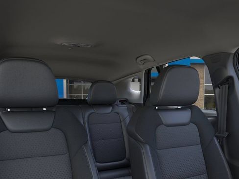 New 2026 Chevrolet Trax LT w/ Driver Confidence Package FWD image 24