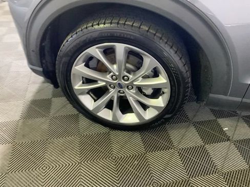 Used 2021 Ford Explorer Platinum w/ Equipment Group 601A AWD/4WD image 42