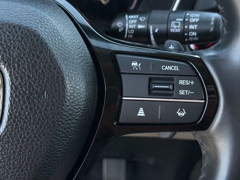 Used 2023 Honda Pilot Touring image 19