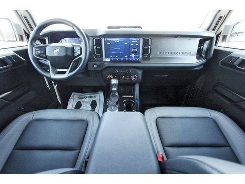 Used 2024 Ford Bronco Black Diamond AWD/4WD image 11