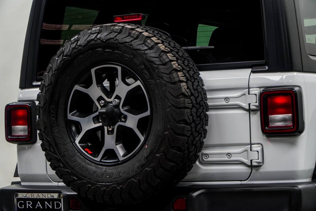 Used 2022 Jeep Wrangler Unlimited Rubicon AWD/4WD image 14