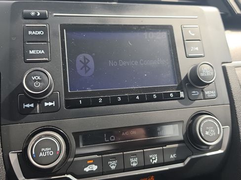 Used 2020 Honda Civic LX image 9