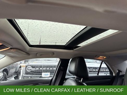 Used 2016 Chrysler 300 C image 22