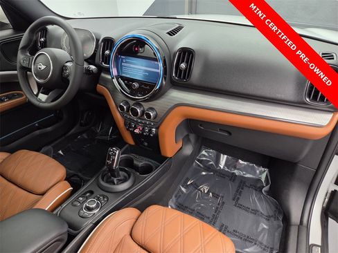 Used 2023 MINI Cooper Countryman S w/ Signature Upholstery Package image 17