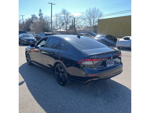 Used 2024 Honda Accord Sport image 2