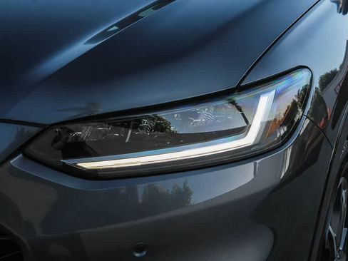 Used 2025 Honda HR-V EX-L image 10