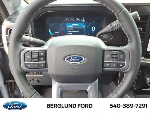 New 2026 Ford F250 Lariat w/ Black Appearance Package AWD/4WD image 16