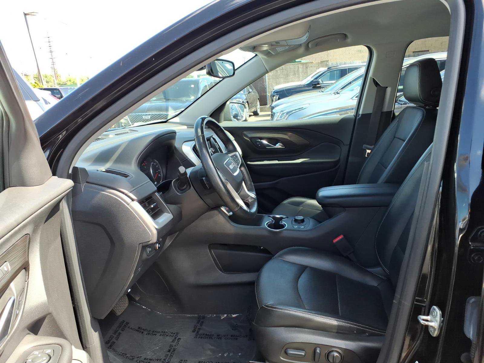Used 2023 GMC Terrain SLT AWD/4WD image 17