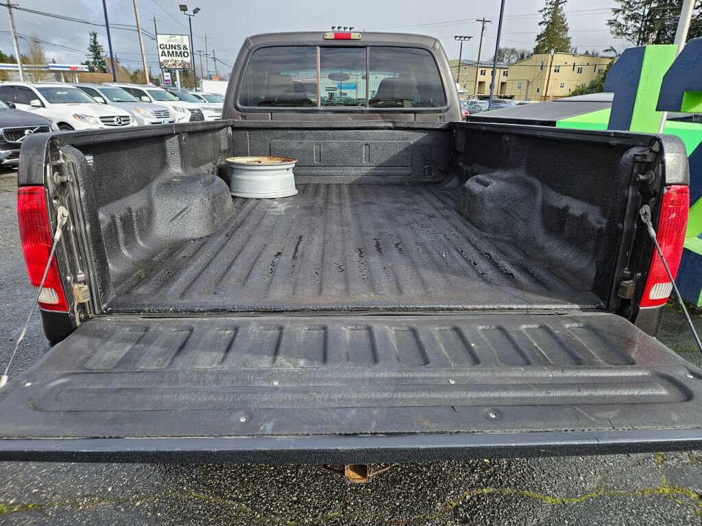 Used 2005 Ford F350 Lariat AWD/4WD image 11