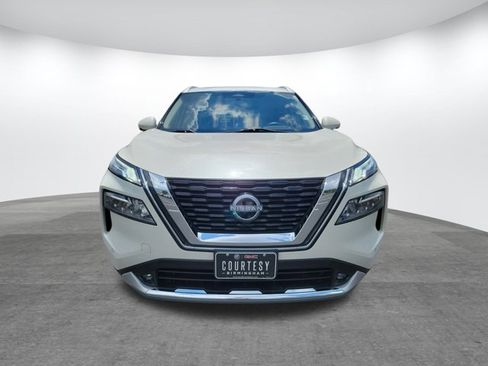 Used 2022 Nissan Rogue Platinum w/ Head-Up Display Package image 2