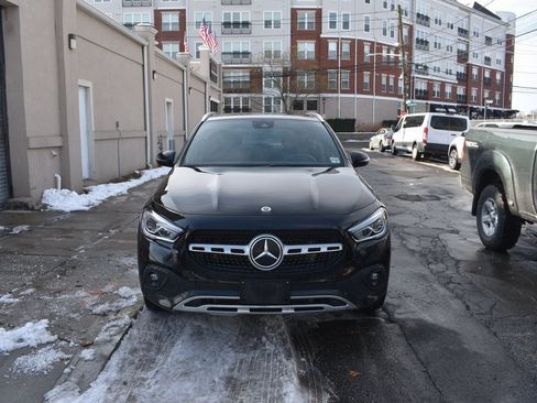 Used 2022 Mercedes-Benz GLA 250 4MATIC image 3