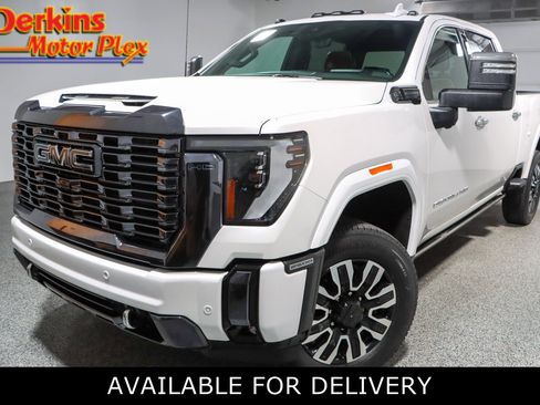 Used 2024 GMC Sierra 2500 Denali Ultimate AWD/4WD image 1