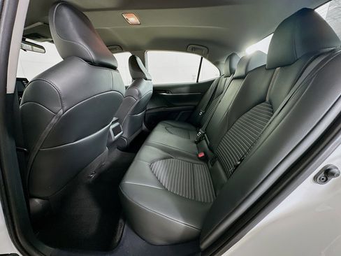 Used 2024 Toyota Camry SE image 26