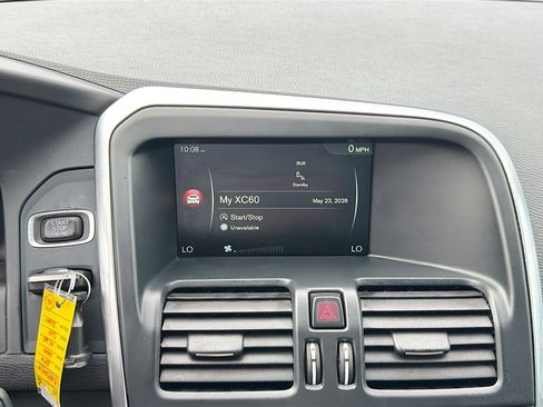 Used 2016 Volvo XC60 T5 Premier FWD image 29