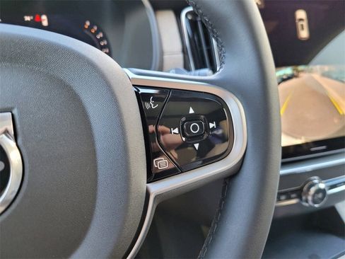 New 2026 Volvo XC90 B6 Core w/ Protection Package Premier image 34