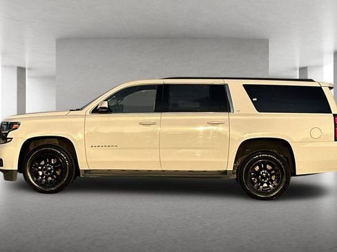 Used 2019 Chevrolet Suburban LT image 7