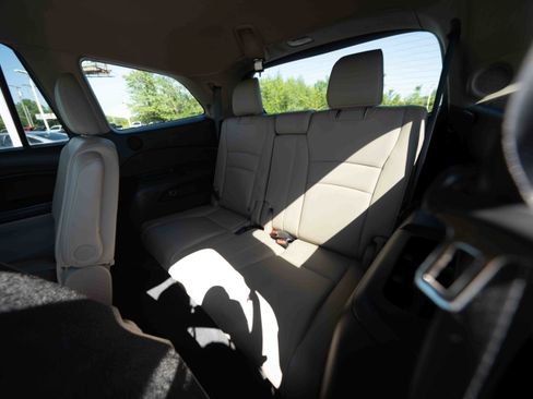 Used 2022 Honda Pilot Touring image 25