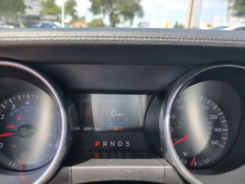 Used 2019 Ford Mustang GT RWD image 12