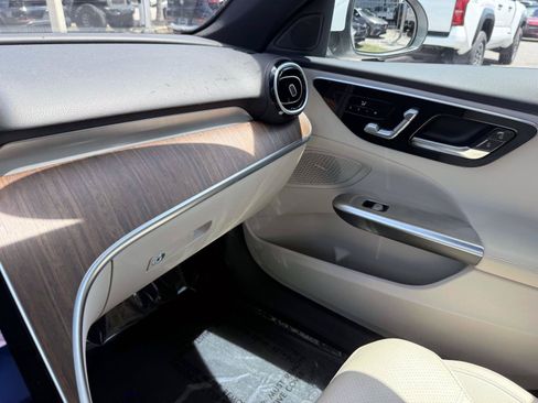 Certified 2025 Mercedes-Benz C 300 Sedan image 24
