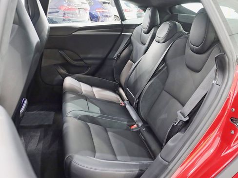 Used 2025 Tesla Model S Plaid image 32