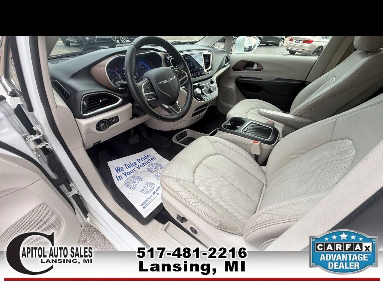 Used 2018 Chrysler Pacifica Touring-L Plus w/ Tire & Wheel Group FWD image 10