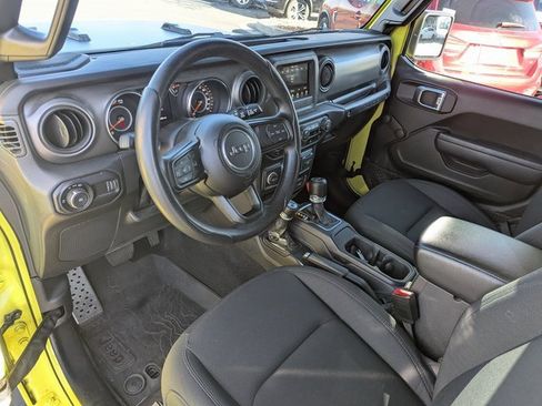 Used 2023 Jeep Wrangler Sport image 22