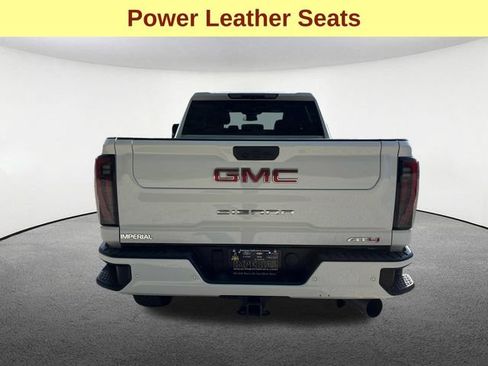 Certified 2025 GMC Sierra 2500 AT4 AWD/4WD image 12
