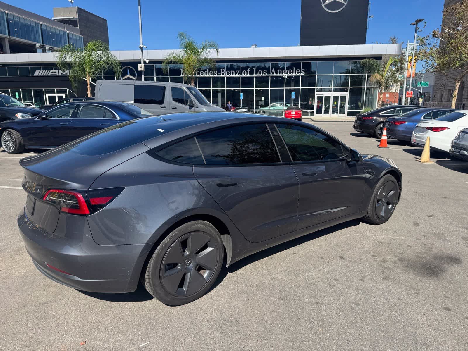 Used 2023 Tesla Model 3 Standard Range RWD image 3