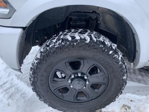 Used 2017 RAM 2500 Laramie w/ Sport Appearance Group image 32