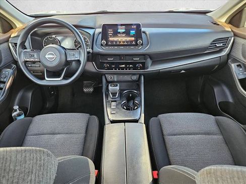 Used 2023 Nissan Rogue SV FWD image 16