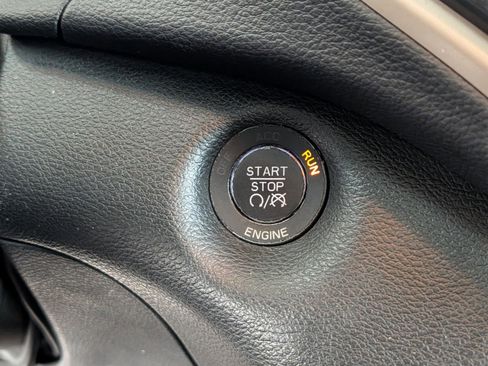 Used 2014 Jeep Cherokee Limited w/ Trailer Tow Group image 21