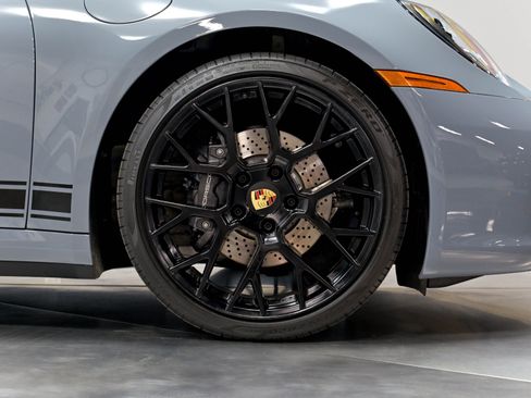 Used 2024 Porsche 911 Carrera image 26