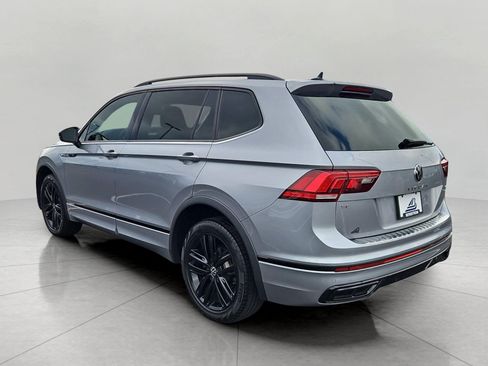 Used 2022 Volkswagen Tiguan SE R-Line AWD/4WD image 6