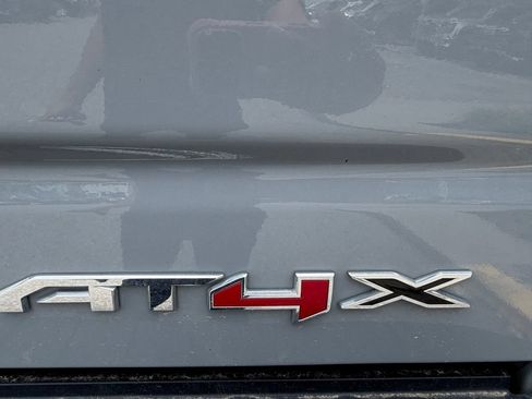 Used 2024 GMC Sierra 1500 AT4X AWD/4WD image 9