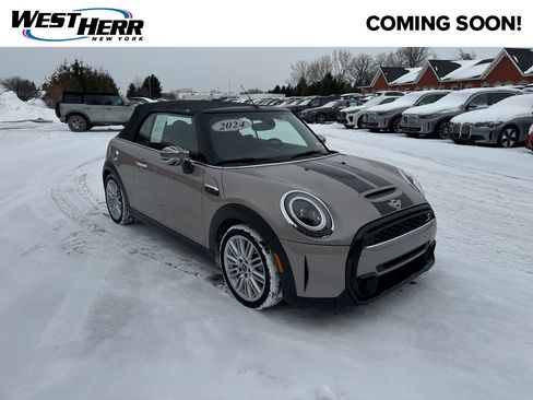 Used 2024 MINI Cooper S image 1
