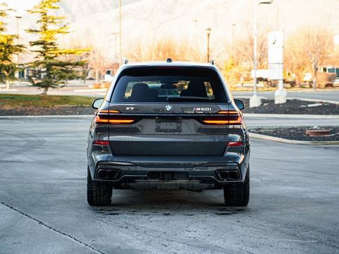 Used 2025 BMW X7 M60i image 6