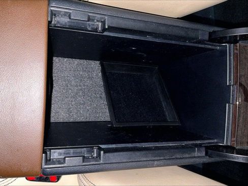 Used 2013 Toyota Avalon Limited FWD image 39